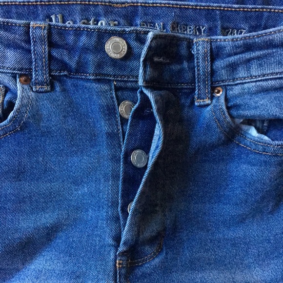 Vanilla Star Real Cheeky Distressed Jeans NWOT, button fly 28/7 - Picture 4 of 6
